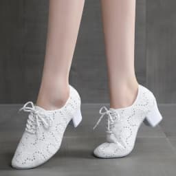 White Latin Dance Shoes Women Adult Indoor Soft Soles Professional Square Modern Dance Sneakers Women Jazz Dancing Shoes Black