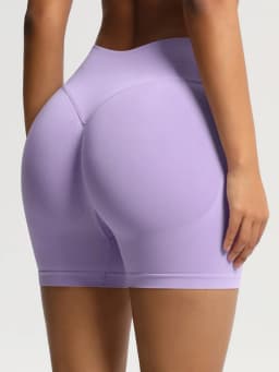 Seamless Hip Hugging Fitness Shorts, Internet Famous Sports Three Part Pants, High Waisted and High Stretch Peach Hip Pants for