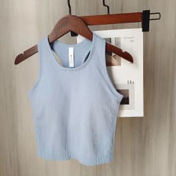 Women's Sleeveless Slim-Fit Sports Tank Top with Built-in Bra Pads - Breathable, Quick-Dry for Running & Yoga