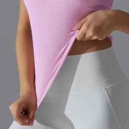 Women's Sleeveless Slim-Fit Sports Tank Top with Built-in Bra Pads - Breathable, Quick-Dry for Running & Yoga