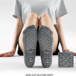 3 Pairs Yoga Socks for Women Silicone Non Slip Ballet Pilates Socks Cotton Ladies Backless Breathable Bandage Dance Sports Socks