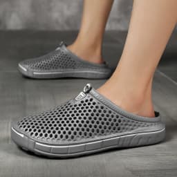Hot Sale Brand Clogs Men Slippers Water Shoes EVA Lightweight Sandles Unisex Colorful Shoes for Men Summer Beach Women Slippers
