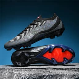 New Men's Soccer Shoes Professional Football Boots Non-Slip Cleats FG/TF Grass Outdoor Training Athletic Sneakers