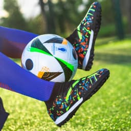 Turf Soccer Cleats Professional Men Football Boots Artificial Grass Youth Soccer Shoes Anti Skid Male Sneakers Society Chuteira