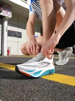 Unisex 2025 Full Carbon Plate Running Shoes Professional Marathon Racing Lightweight Bounce Cushion Breathable Sports Sneakers