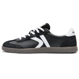 Kelme German Training Shoes Lightweight Retro Sneakers Comfortable Casual Shoes Outdoor Sports Fitness Running White Shoes