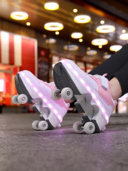 Popular Fashion Upgraded Four Wheel Children's Roller Skating Shoes, One Click Invisible LED Light Skating Shoes