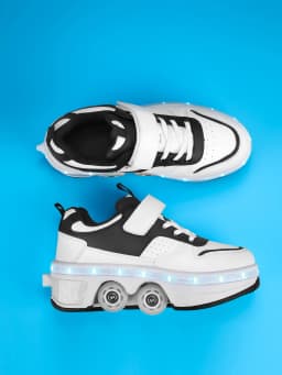 Popular Fashion Upgraded Four Wheel Children's Roller Skating Shoes, One Click Invisible LED Light Skating Shoes