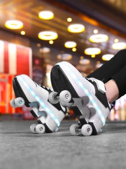 Popular Fashion Upgraded Four Wheel Children's Roller Skating Shoes, One Click Invisible LED Light Skating Shoes