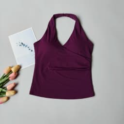 Women's Sexy V-Neck Nude Sports Bra Hanging Neck Breathable Gym Top Active Wear Fitness Yoga Vest Hanging Neck Design Yoga Bra
