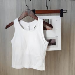 Breathable Sweat-Wicking Sports Sleeveless Tank Top, Ideal for Running, Fitness Training & Yoga