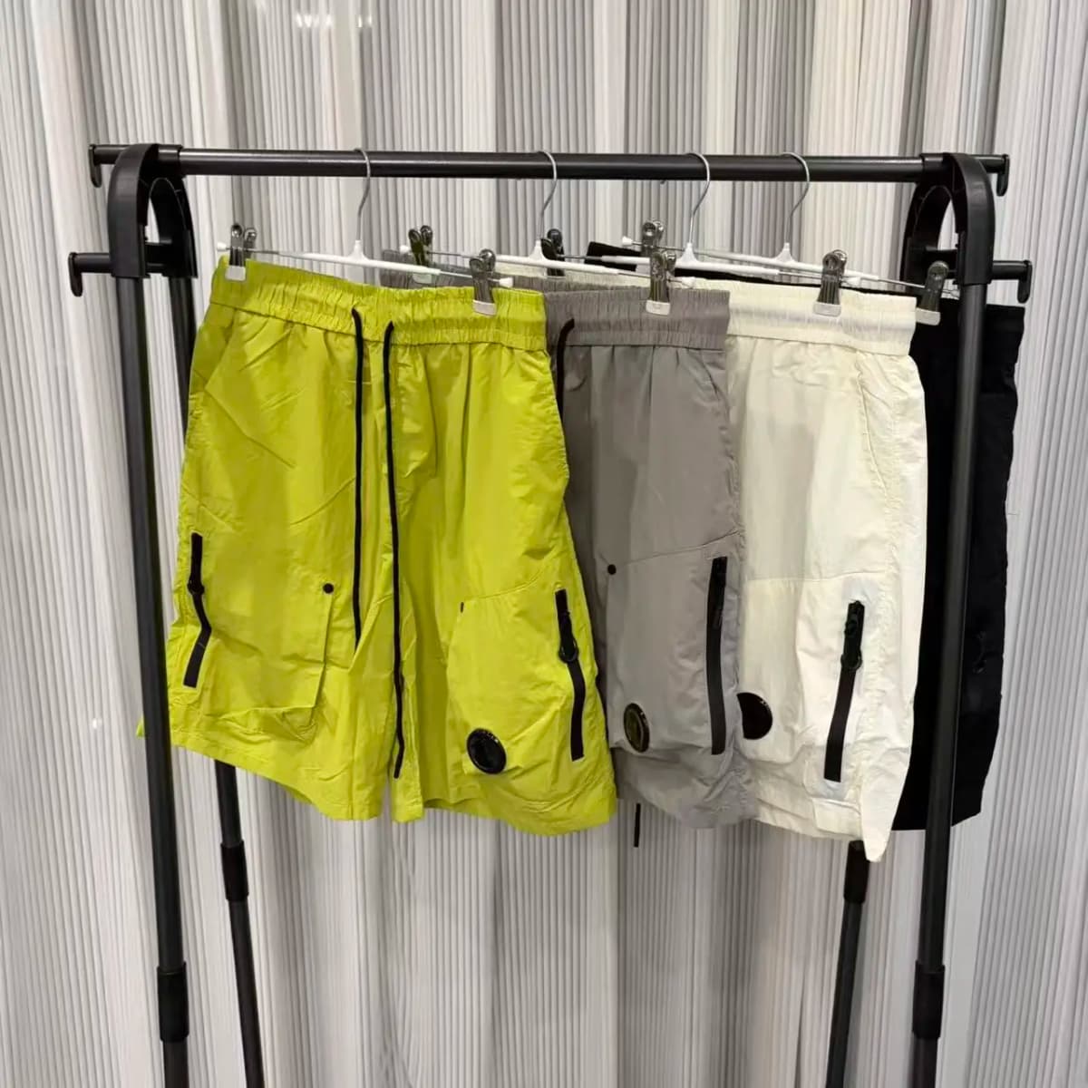 Beach pants, men's ice silk shorts, summer work pants, sports pants, versatile pocket design, beach pants, five quarter pants