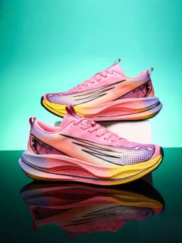 Men's Ultra-Light Professional Marathon Running Shoes, Featuring a Breathable Low-Top Design, Suitable for Year-Round Training, Gym Workouts, and Track and Field Sports