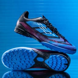 New Men Football Boots Grass Outdoor Sport Training Shoes Match Non-Slip Soccer Shoes Professional Ultralight Sneakers Unisex
