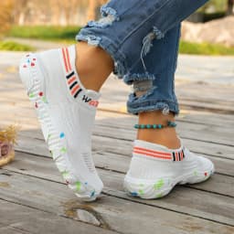 2026 New Five-Toe Shoes for Women, Outdoor Fly-Knit Water Shoes, Beach Shoes, Non-Slip Wading Shoes, Swimming Shoes, Hiking Shoes