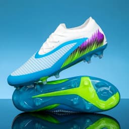 New Men Football Boots Training Ultralight Outdoor Drop Shipping Soccer Shoes Cleats Shoes Soccer Long Spikes FG Non-Slip