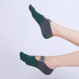 Ladies Breathable Yoga Socks Silicone Non-Slip Five Finger Pilates Socks for Women Backless Fitness Ballet Dance Cotton Gym Sock