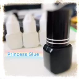 Glesum Eyelash Glue Princess 0.5s-1s Dry Oil And Water Resistant Retention Time 7-9 Weeks Soft Eyelash Adhesive