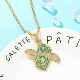 Flying Money Necklace Wings Cash Pendant Men's Jewelry Punk Hip Hop Rock Style Rap Dancer Handsome Guy Accessories Cool Gifts