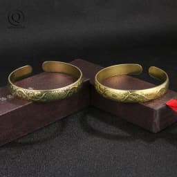 Retro Brass Plum Bossom Pattern Bangle Classic Pure Copper Open Bracelet Ancient Women Wristband Decor Valentine's Day Gifts