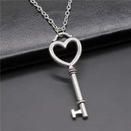 Creative Gift Party Jewelry Accessories Key Pendant Necklace For Women Long Chain Necklace