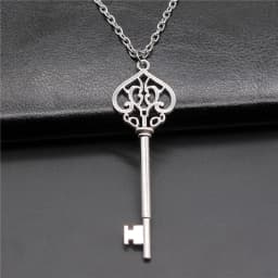 Creative Gift Party Jewelry Accessories Key Pendant Necklace For Women Long Chain Necklace
