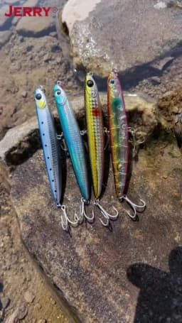 Jerry Surface Pencil Floating Lure 110mm/4,5in Topwater Stickbait Rattling Rock Spinning Fishing Hard Bait for Seabass Fishing