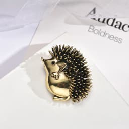 SKEDS Creative Women Enamel Hedgehog Daisy Jewelry Brooches Fashion Cute Animal Coat Clothing Bag Badges Brooch Pin Gift