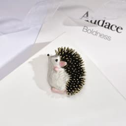 SKEDS Creative Women Enamel Hedgehog Daisy Jewelry Brooches Fashion Cute Animal Coat Clothing Bag Badges Brooch Pin Gift