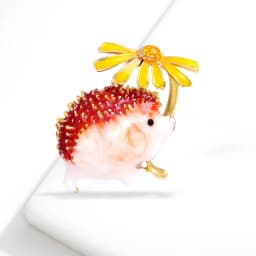 SKEDS Creative Women Enamel Hedgehog Daisy Jewelry Brooches Fashion Cute Animal Coat Clothing Bag Badges Brooch Pin Gift