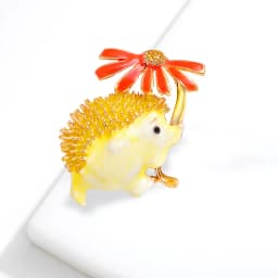 SKEDS Creative Women Enamel Hedgehog Daisy Jewelry Brooches Fashion Cute Animal Coat Clothing Bag Badges Brooch Pin Gift