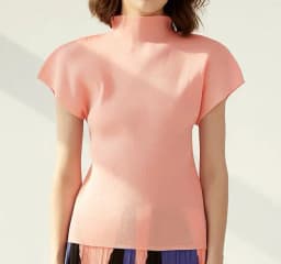 Miyake Pleated Half High Neck Profile Black T-shirts Women 2026 Summer Korean Fashion Causal Tops Designer Aesthetic Clothing