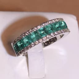 Retro Shape Rings for Women Green Zircon Sliver Color Jewelry Ring Classic Wedding Engagement Full Drill Jewelry Love Ring
