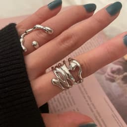 2023 Punk Vintage Metal Liquid Dissolved Butterfly Women's Adjustable Ring Fashion Exquisite Anime Insect Ring Gothic Jewelry