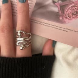 2023 Punk Vintage Metal Liquid Dissolved Butterfly Women's Adjustable Ring Fashion Exquisite Anime Insect Ring Gothic Jewelry