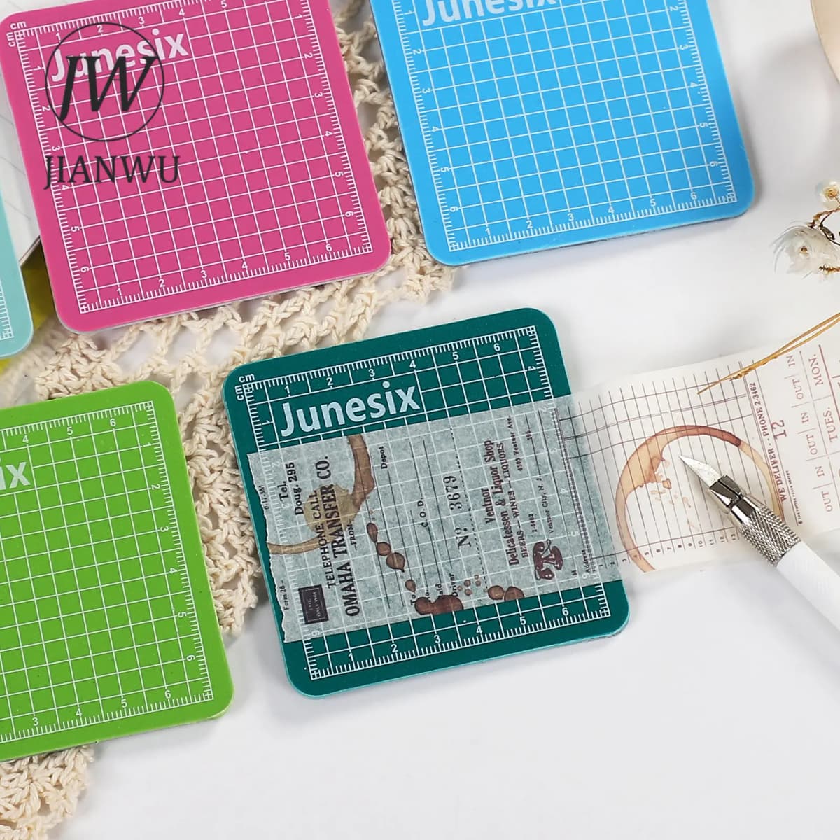 JIANWU 8*8cm Cute Mini Model Cutting Pad Creative DIY Multipurpose Engraving Edition Paper Cutting Rail Cutting Tool