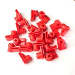 10/30Pcs Red Plastic Bumper Clips Wing Mounting Grommet Nuts Screws Fit For Opel For Vauxhall Part Number 1404969 / 24449408