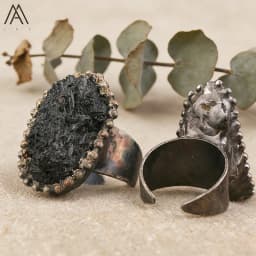 Raw Black Tourmaline Ring Antique Bronze Adjustable Ring Bohemian Gothic Style Finger Rings Daily Accessory Jewelry Unisex