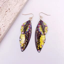 Minar Fantasy Rose Red Blue Green Color Resin Simulation Wings Long Drop Earrings for Women Rhinestone Flake Butterfly Earring