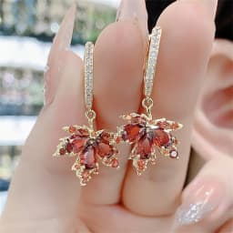New Design Red Zircon Maple Leaf Pendant Earring For Women Light Luxury Tassel Chain Crystal Earring Exquisite Jewelry