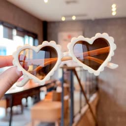 Baby Girls Cute Solid Color Heart Shape Outdoor Sun Protection Sunglasses Children Lovely Acrylic UV400 Sunglasses Kids Glasses