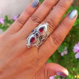 Vintage Women's Ring Bohemian Exaggerated Ring Inlaid Red Cubic Zirconia Antique Silver Color Engraving Classic Ladies Jewelry