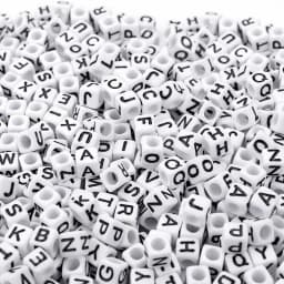 200pcs Mix Letter Acrylic Beads Round Flat Alphabet Spacer Bead and Elastic Cord For Jewelry Make Handmade Diy Bracelet Necklace