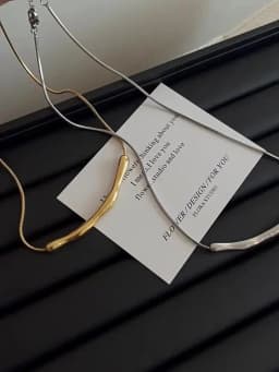 European and American Fashion Simple Stainless Steel Gold Color Collarbone Chain For Women’s Fashion Short Necklaces Jewelry