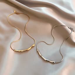 European and American Fashion Simple Stainless Steel Gold Color Collarbone Chain For Women’s Fashion Short Necklaces Jewelry