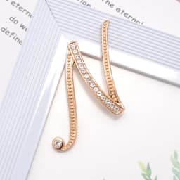 Women Luxury Letter Brooch Pins In Gold Color Rhinestones Crystal English Alphabet Metal Pins Cute Jewelry Accessories Gift