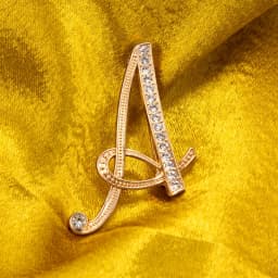 Women Luxury Letter Brooch Pins In Gold Color Rhinestones Crystal English Alphabet Metal Pins Cute Jewelry Accessories Gift