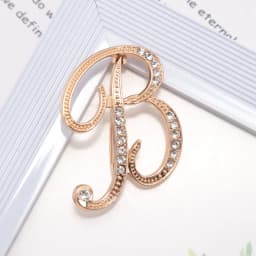 Women Luxury Letter Brooch Pins In Gold Color Rhinestones Crystal English Alphabet Metal Pins Cute Jewelry Accessories Gift