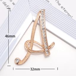 Women Luxury Letter Brooch Pins In Gold Color Rhinestones Crystal English Alphabet Metal Pins Cute Jewelry Accessories Gift