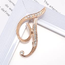 Women Luxury Letter Brooch Pins In Gold Color Rhinestones Crystal English Alphabet Metal Pins Cute Jewelry Accessories Gift
